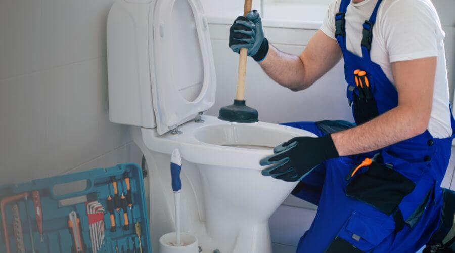 Professional septic pumping service in Valyermo, CA
